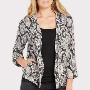 New Chaser Cropped Flap panel snake jacket Size Medium
